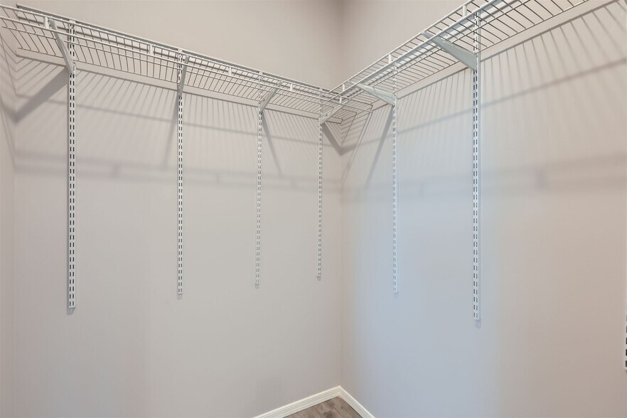 Building Photo - 7010 N 80th Ave