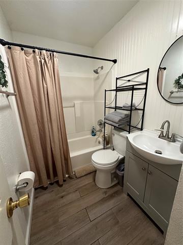 Building Photo - 501 N Travis St