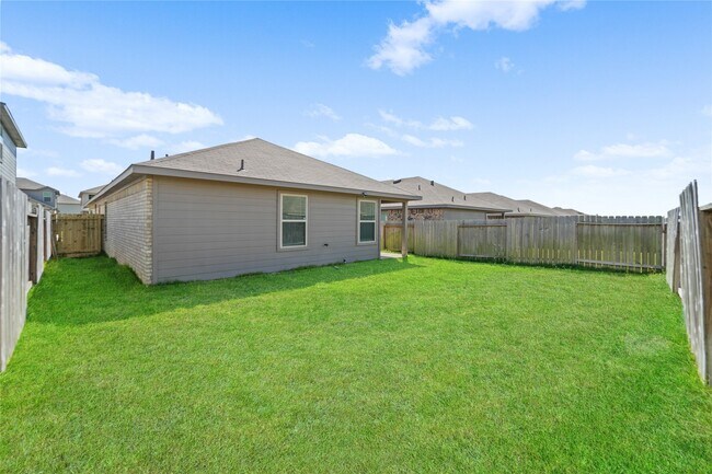 Building Photo - 14634 Cyn Pnes Ln