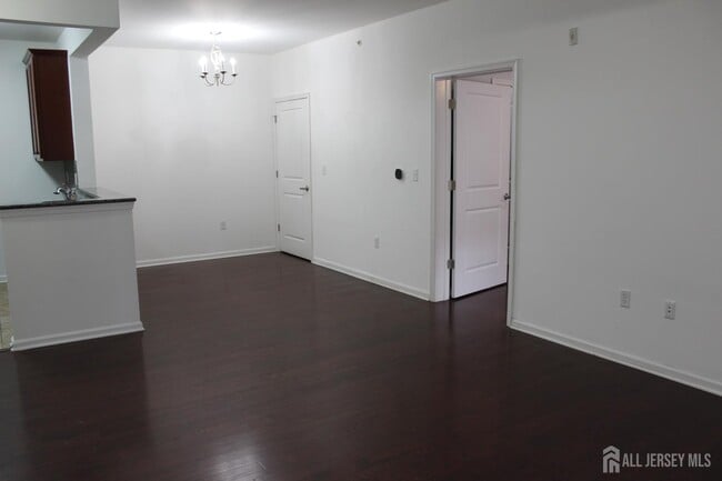 Building Photo - 446 Micali Way