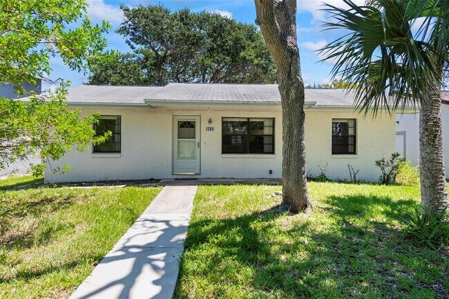 Primary Photo - 1205 S Flagler Ave