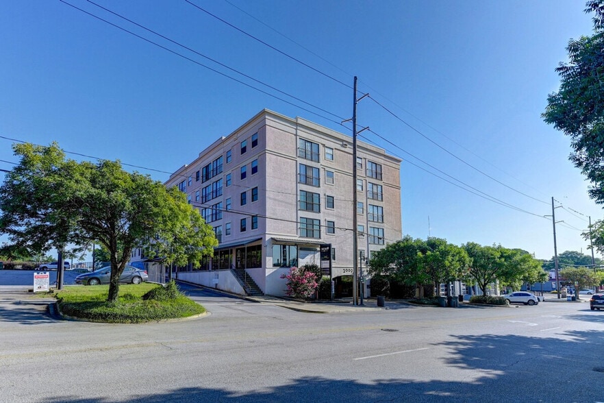 Building Photo - 2009 Greene St