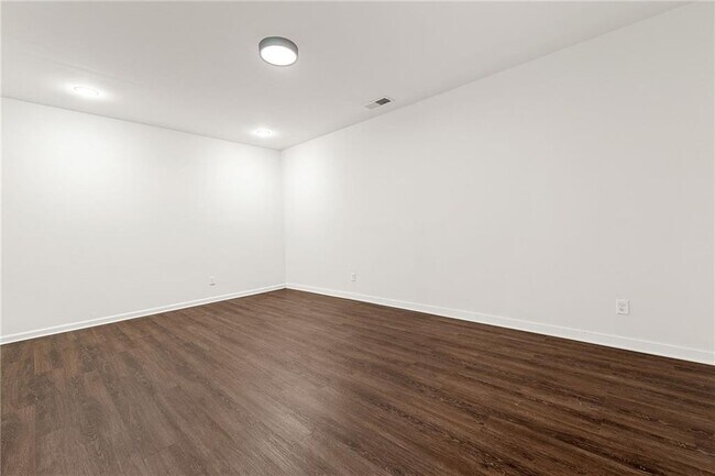 Building Photo - 1165 Rambler Cross