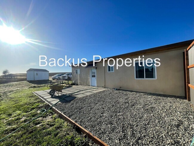 Building Photo - 333 Espinosa Rd