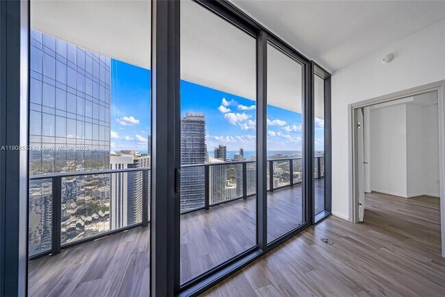 Building Photo - 801 S Miami Ave