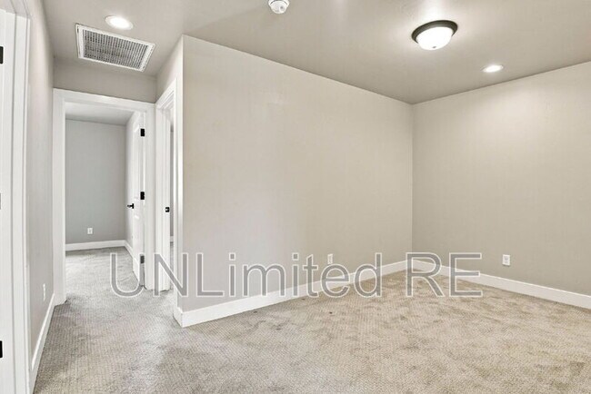 Building Photo - 12249 Curtis Ct