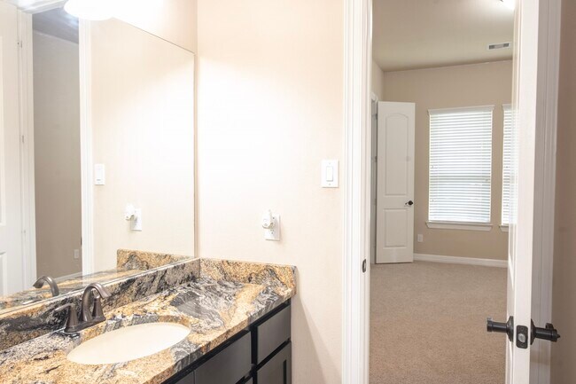 Building Photo - 28426 Tanner Crossing Ln
