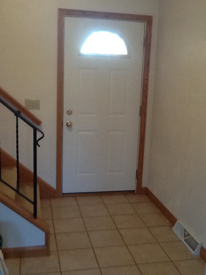 Building Photo - 833 Lowell Ave