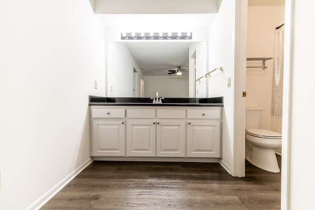 Building Photo - 1507 Wimbledon Dr