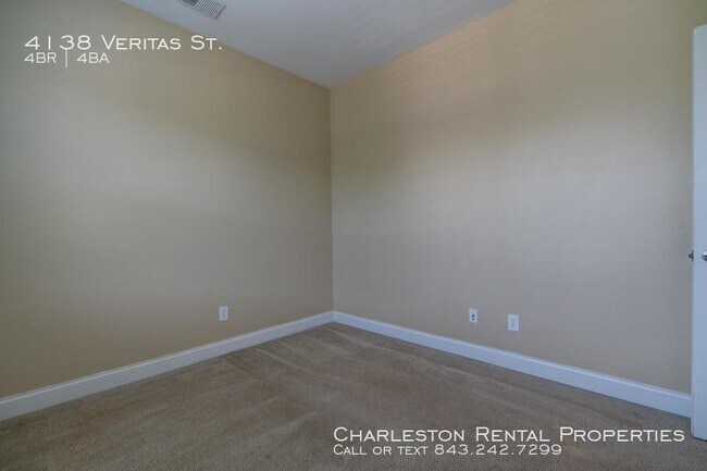 Building Photo - 4138 Veritas St
