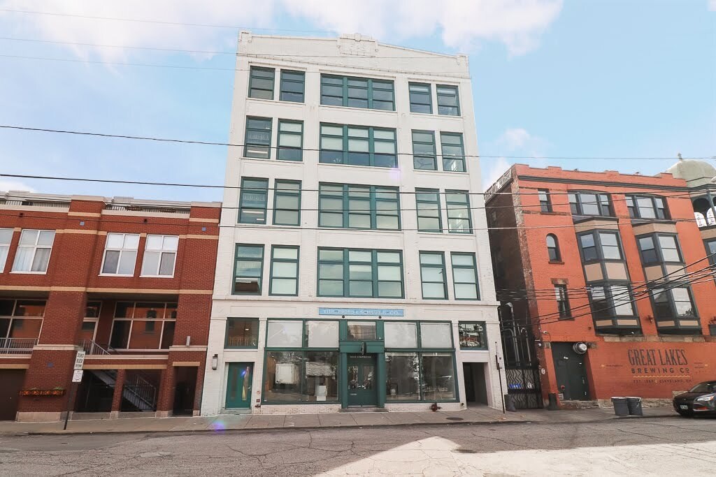 Building Photo - 1951 W 26th St