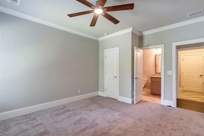 Building Photo - 1317 Winfair Ln NE