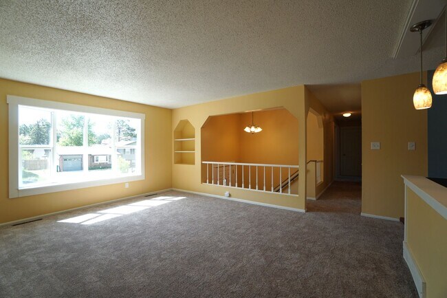 Building Photo - 1822 Wooten Rd