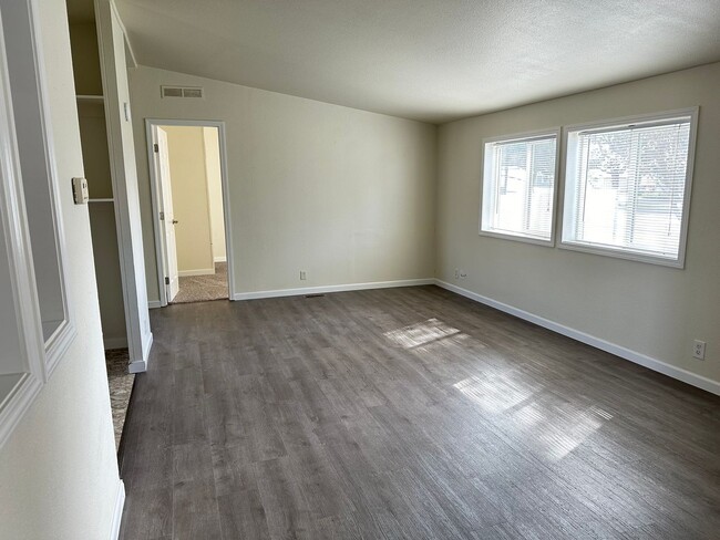Building Photo - 2641 Falcon St
