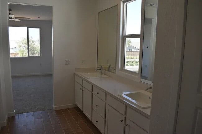 Building Photo - 1184 Atlantica Dr S