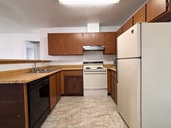Building Photo - 2686 Aarondavid Dr
