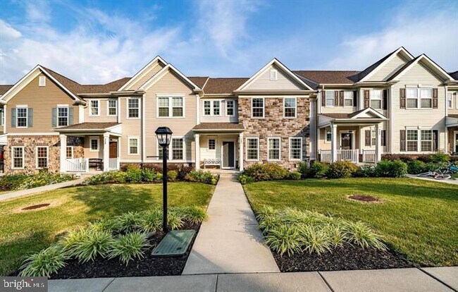 Building Photo - 733 Sun Valley Ct