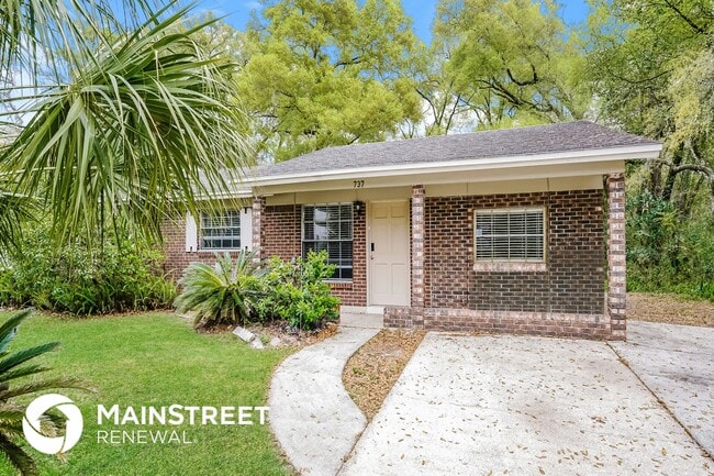 Building Photo - 737 S Stone St