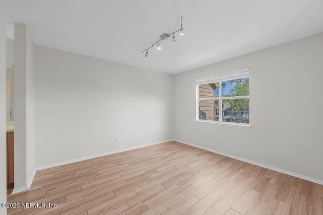 Building Photo - 19 Arbor Club Dr