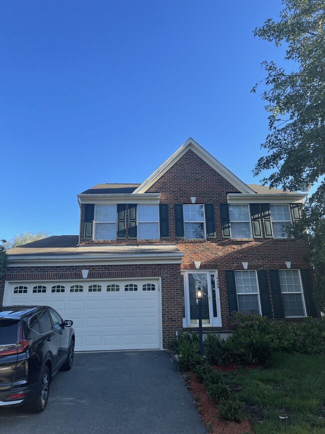 Building Photo - 14268 Town Commons Way