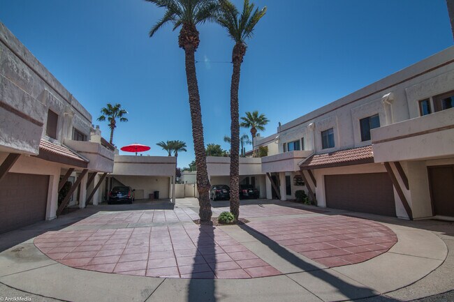 Building Photo - 7023 E 4th St