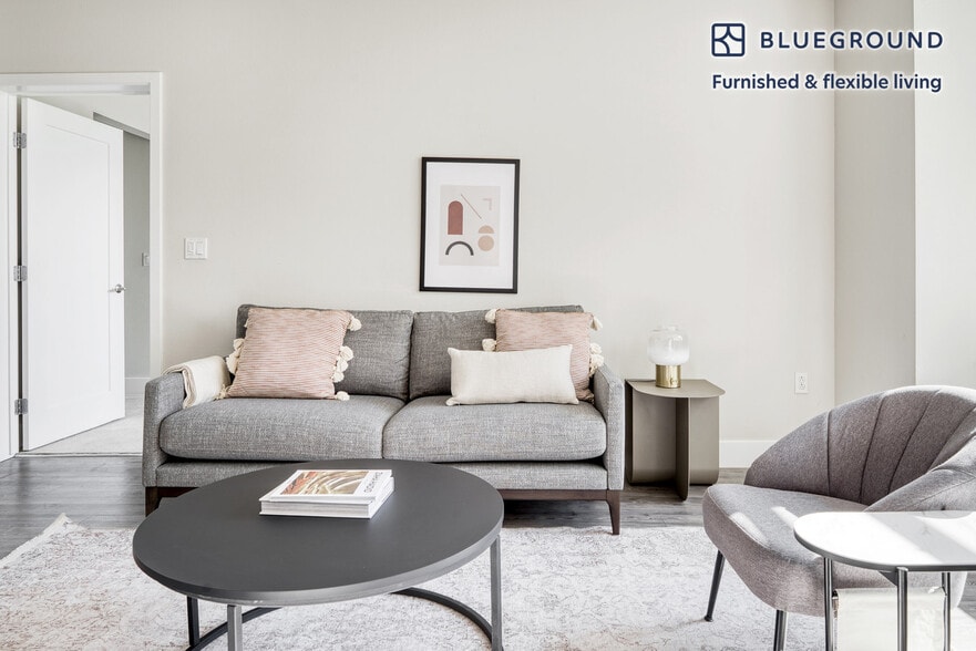 Building Photo - 299 Franklin St