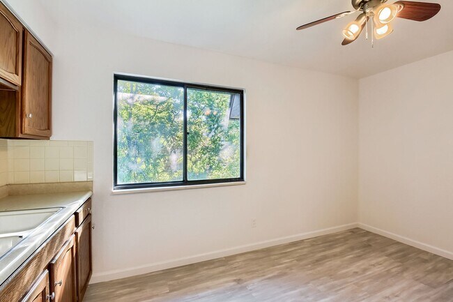 Building Photo - 5691 W 35th Ave