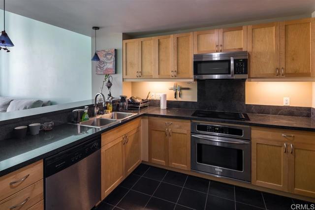 Building Photo - 1150 J St