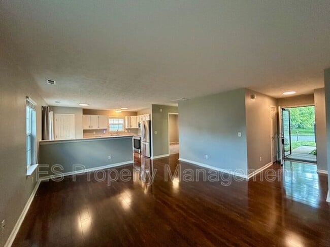 Building Photo - 6021 Morning Dove Dr