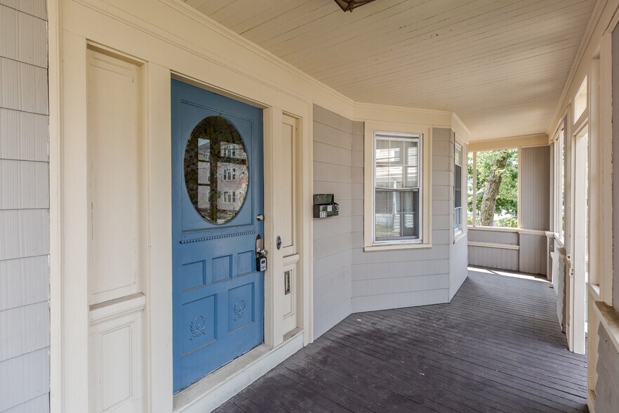 Building Photo - 173 Oakland Ave