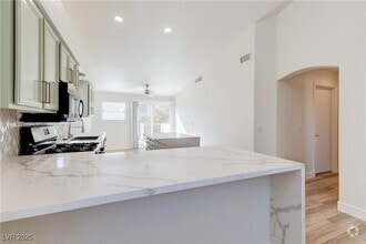 Building Photo - 8009 Celestial Ave