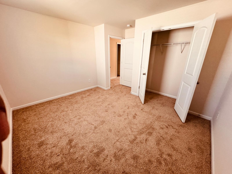 Building Photo - 7136 Maple Run Cir