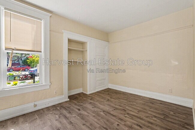 Building Photo - 1219 Santa Clara Ave