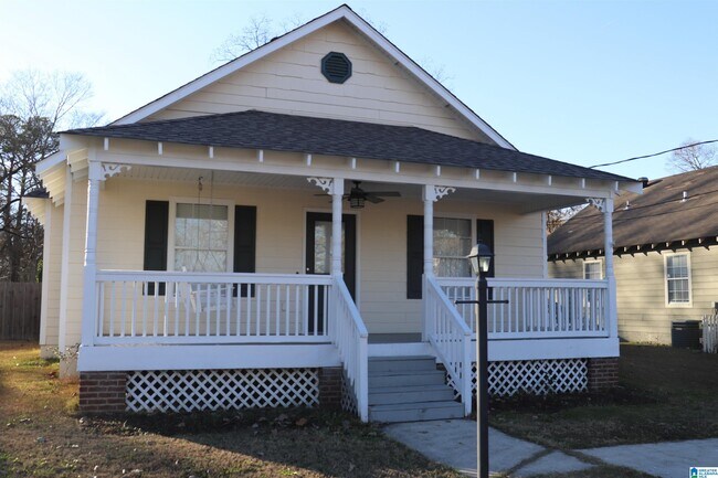 Primary Photo - 2028 15th St