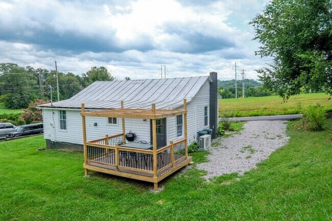 Building Photo - The Fancy Little Farmhouse