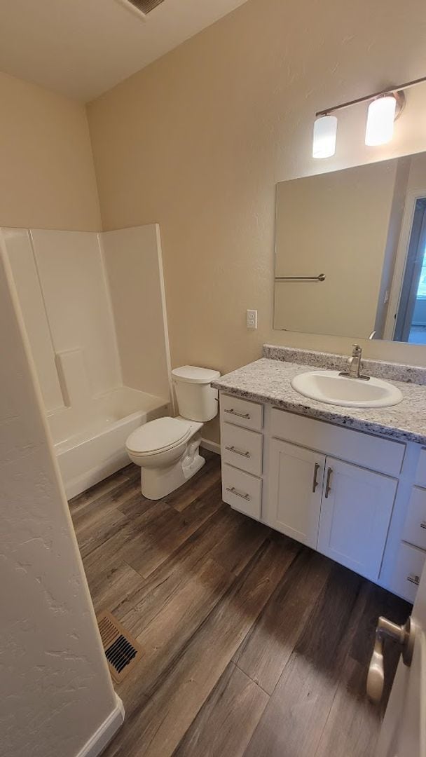 Building Photo - Modern 2020 3-Bedroom 2-Story Townhome Near Mesa Mall