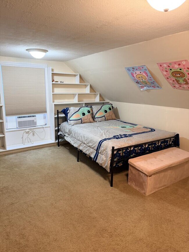 Building Photo - 32300 Azalea Ln