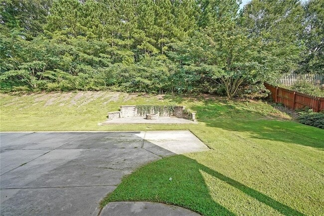 Building Photo - 2675 Rosalyn Ln