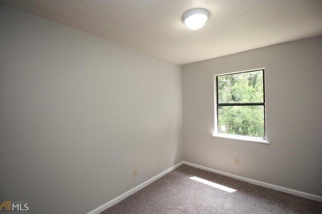 Building Photo - 212 Wesley Way