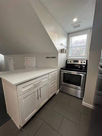 Building Photo - 6200 Victor St