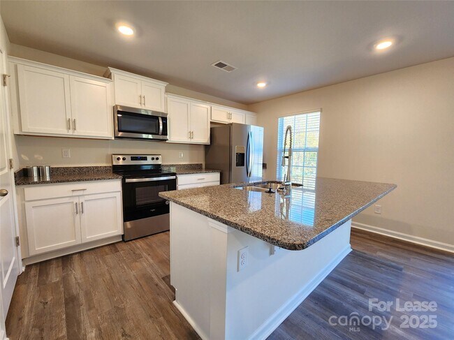 Building Photo - 2973 Sherrills Strm Dr