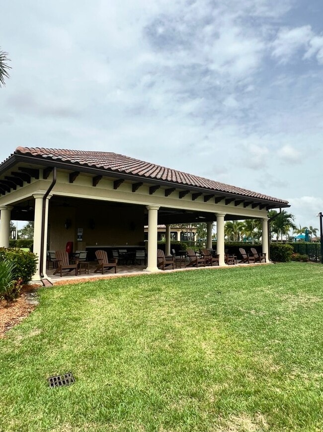 Building Photo - STUNNING LAKEFRONT 3 BEDROOM, 2.5 BATH HOM...
