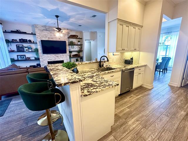 Building Photo - 198 Radecke Rd