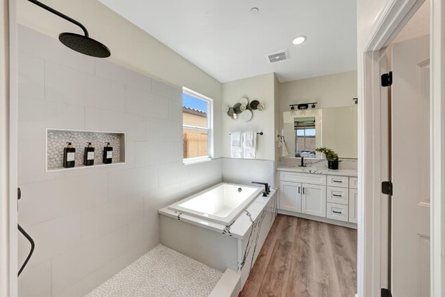 Building Photo - 2148 W Solo Wy