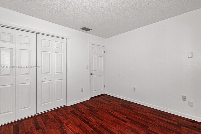 Building Photo - 4700 SW 67th Ave