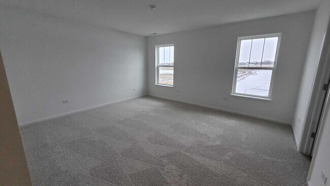 Building Photo - 460 Hathaway Ln