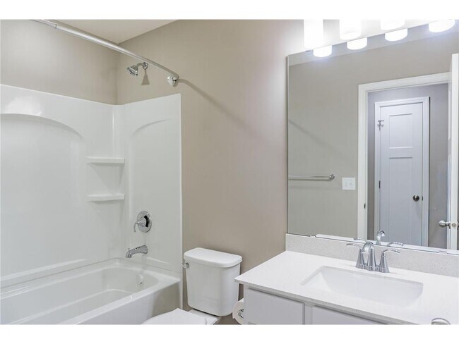 Building Photo - 143X Nutmeg Cir