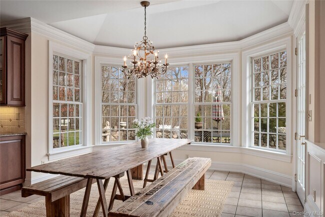 Building Photo - 11 Lost Nations Rd