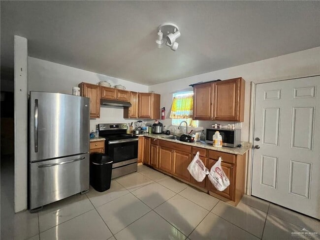 Building Photo - 7 W Costa Rica Ave