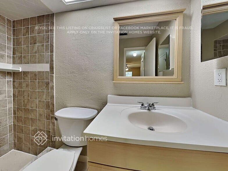 Building Photo - 3742 Sapphire Ct